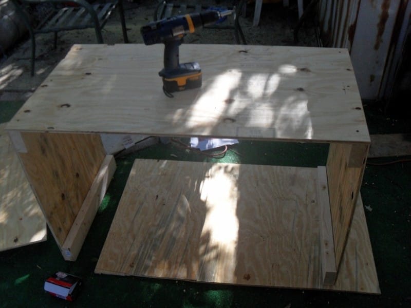 Тёплая будка с тамбуром для собаки Тёплая будка с тамбуром для собаки