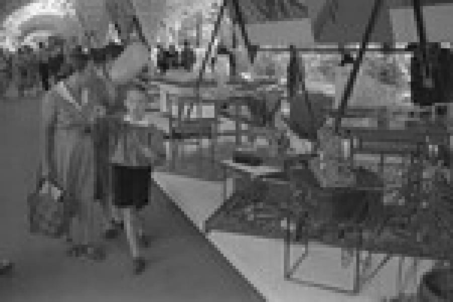 Американская национальная выставка в Сокольниках открылась 65 лет назад Американская национальная выставка в Сокольниках открылась 65 лет назад