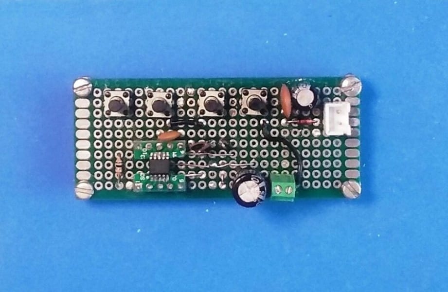 FM радиоприемник с автосканом на микросхеме BK1068