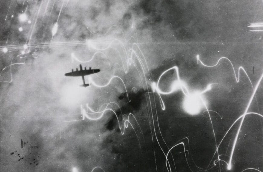 Британо-американская операция по бомбардировке Гамбурга началась&hellip;