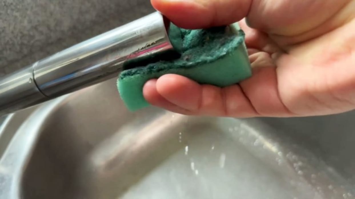 Повесьте лимон на кран и будете благодарны вечно