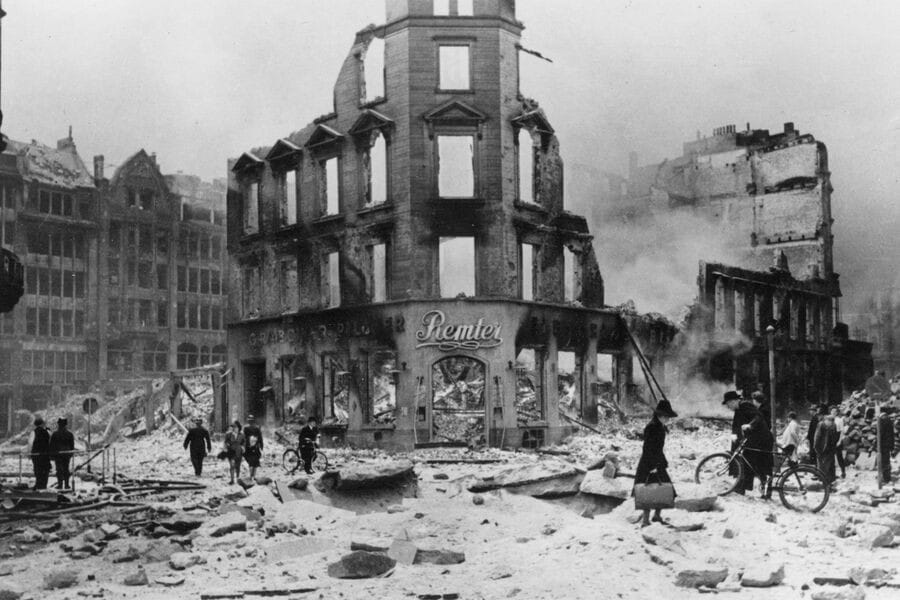 Британо-американская операция по&nbsp;бомбардировке Гамбурга началась 81&nbsp;год назад