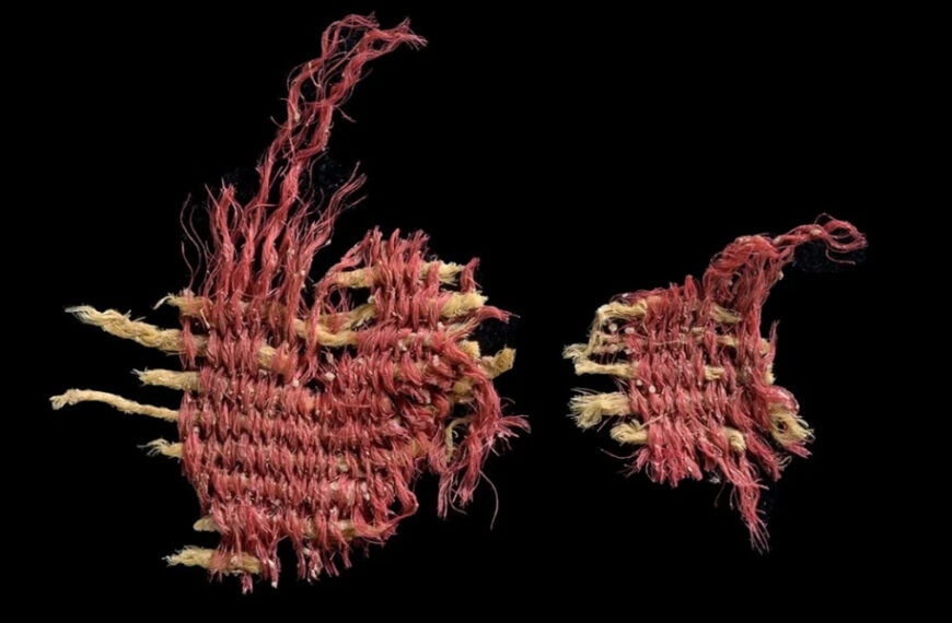 Древний фрагмент ткани из пещеры Черепов содержит редкий вид красителя