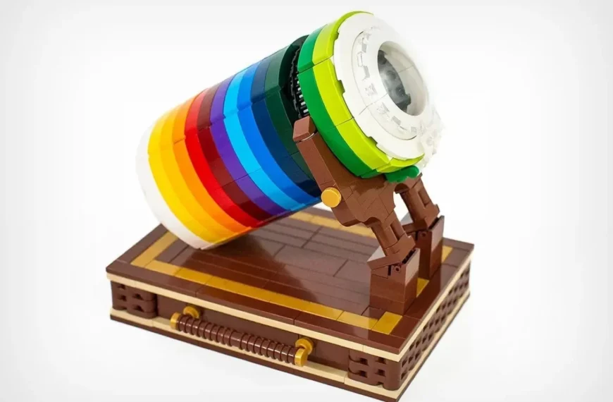 На платформе LEGO Ideas появился психоделический геометрический калейдоскоп