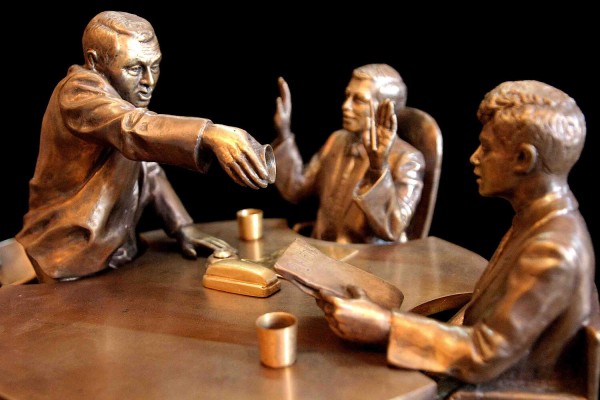 «Вас надо вместе с Басаевым расстреливать!» За что Жириновский плеснул соком в лицо Немцову? «Вас надо вместе с Басаевым расстреливать!» За что Жириновский плеснул соком в лицо Немцову?