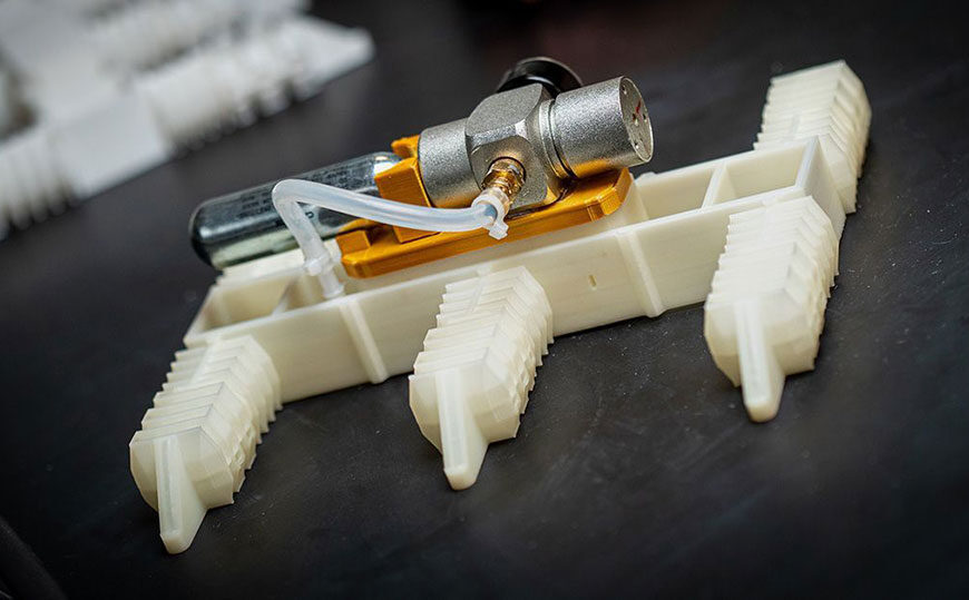 Этот робот, напечатанный на 3D-принтере,&hellip;