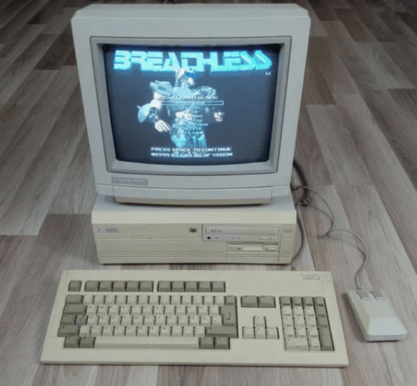 Commodore Amiga: альтернативный путь компьютеростроения 9 Компьютер Amiga 4000