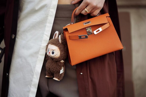 Основатель Pop Mart вошёл в топ-10 богатейших людей Китая из-за ажиотажа вокруг игрушек Лабубу 2 a0b095fea529255bdbd3c7806a60615b.jpg