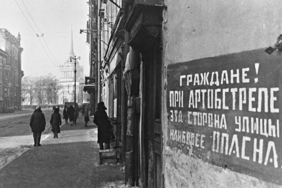 Белый хлеб и котлеты из жмыха: как Ленинград оживал после немецкой блокады 1 b29a30aeeefdd19fcca0b671db128c70.jpg