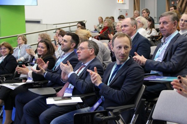 ec82eb7055b891b65b7bf2918e11e9d3