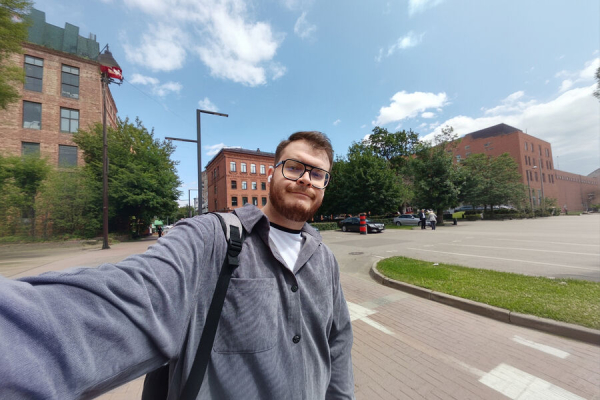 HONOR 400: нашпигованный ИИ смартфон, с&nbsp;мощной камерой и выносливым аккумулятором