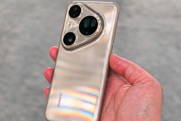 HUAWEI Pura 80&nbsp;Ultra: тяжелый и странный смартфон с&nbsp;отличными камерами