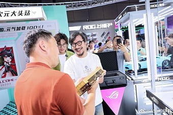 ASUS показала ROG Astral RTX 5090 из 5 килограмм чистого золота