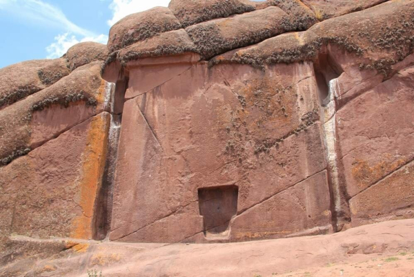Таинственные «Врата богов»: Легенды и факты о загадочном памятнике в Перу 5 b8fe2c924d5695ecadbf2a6433c9caf3.jpg