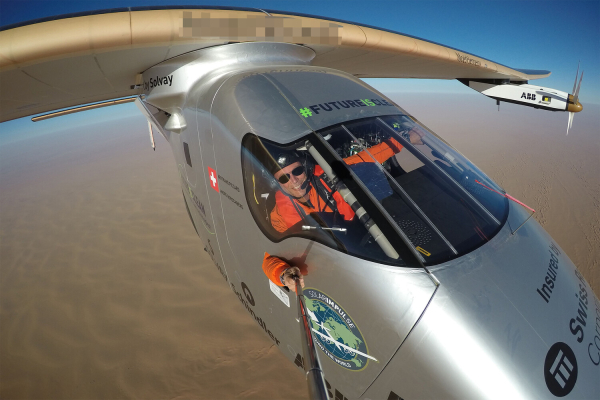 Может парить в&nbsp;небе годами: почему до&nbsp;сих пор нет авиалайнеров на&nbsp;солнечных батареях?