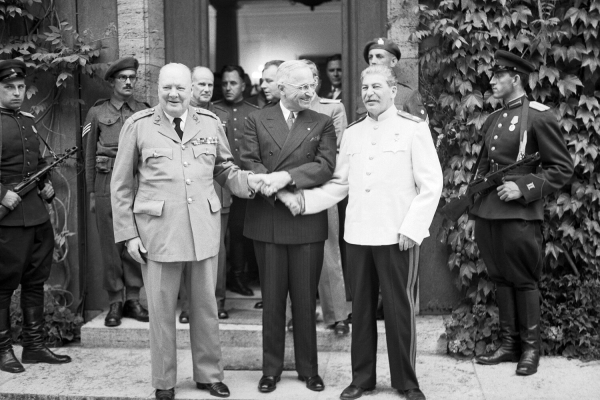 «А ведь этот сукин сын мне понравился!» О чем Сталин договорился с Трумэном и Черчиллем в Потсдаме