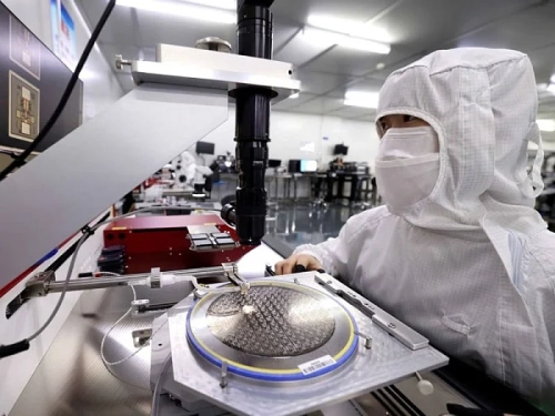 К 2030 году Китай станет крупнейшим в мире производителем полупроводников К 2030 году Китай станет крупнейшим в мире производителем полупроводников