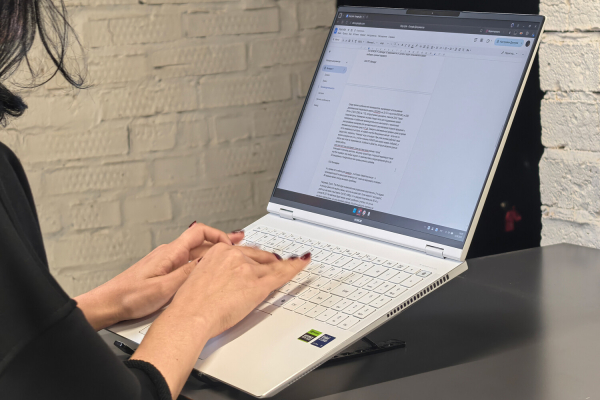 Обзор самого тонкого игрового ноутбука в&nbsp;России весом 1,8 кг