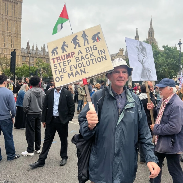 Протестующие против Трампа критикуют «наивное» соглашение США и Великобритании по искусственному интеллекту 4 Протестующие против Трампа критикуют «наивную сделку США и Великобритании по искусственному интеллекту»