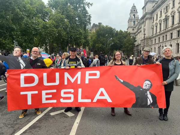 Протестующие против Трампа критикуют «наивное» соглашение США и Великобритании по искусственному интеллекту 3 Протестующие против Трампа критикуют «наивную сделку США и Великобритании по искусственному интеллекту»