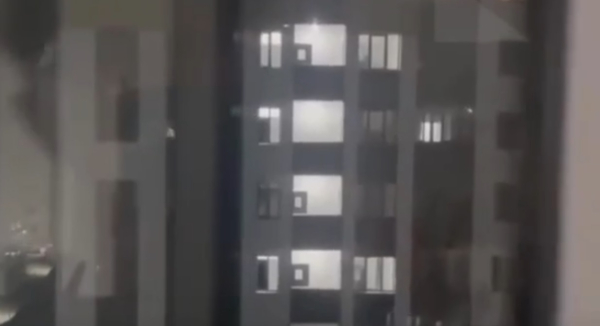 В Казахстане жильцы новостройки столкнулись с необъяснимым поведением микроволновки В Казахстане жильцы новостройки столкнулись с необъяснимым поведением микроволновки