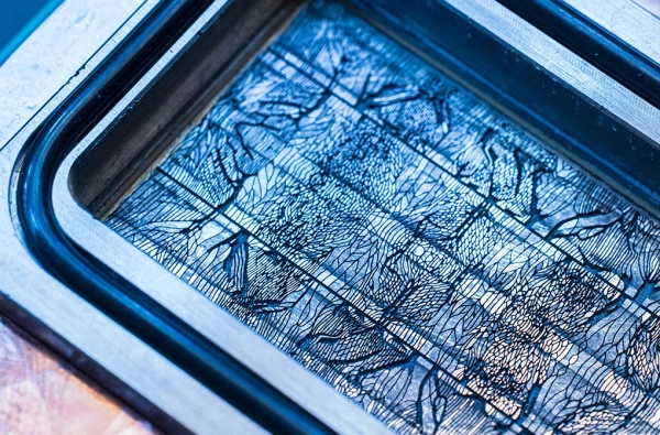 Microsoft утверждает, что этот новый метод охлаждения позволит создавать более мощные чипы и более эффективные центры обработки данных.