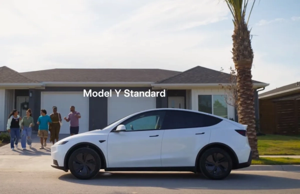 Tesla представила немного более дешевые «стандартные» версии Model 3 и Model Y