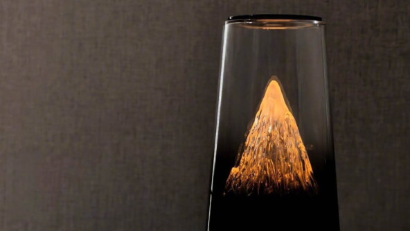 Фото: Huawei показала Wi-Fi-роутер в виде прозрачной колонки с «горой»