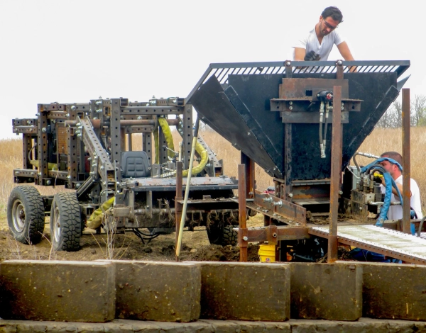 Познакомьтесь с человеком, создавшим стартовый набор для цивилизации