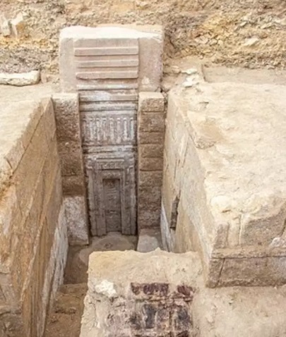 &laquo;Дверь в загробный мир&raquo; обнаружили археологи в Египте