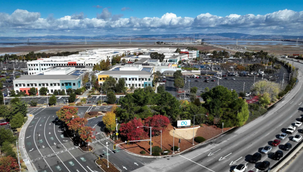 Корпоративная штаб-квартира Meta* в Менло-Парке, Калифорния. Ранее этот кампус занимала Sun Microsystems, технологическая компания, которая позже была приобретена Oracle. Фото: Джош Эдельсон/Agence France-Presse — Getty Images Корпоративная штаб-квартира Meta* в Менло-Парке, Калифорния. Ранее этот кампус занимала Sun Microsystems, технологическая компания, которая позже была приобретена Oracle. Фото: Джош Эдельсон/Agence France-Presse — Getty Images