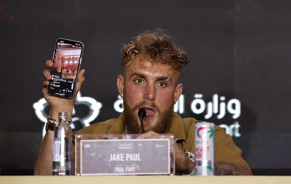 Трюк Джейка Пола Сора Рассказывает о рисках и выгодах рынка подделок 2 2a627117253991a96a353210d70bcd71.jpg