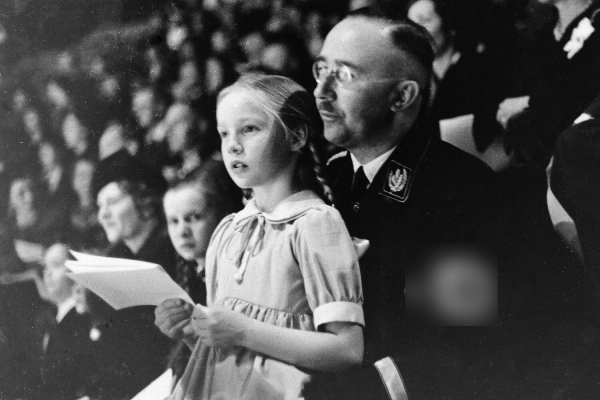 Звонки любимой дочери и тест-драйв газовых камер: о&nbsp;чем рассказал дневник Гиммлера