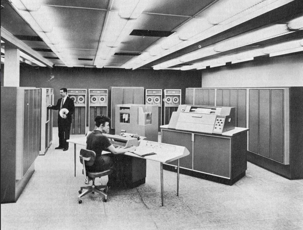 Мейнфрейм Honeywell H800 был успешен с точки зрения архитектуры, а также доказал свою финансовую состоятельность. Таких продали 89 штук. Это еще до поглощения подразделения GE.