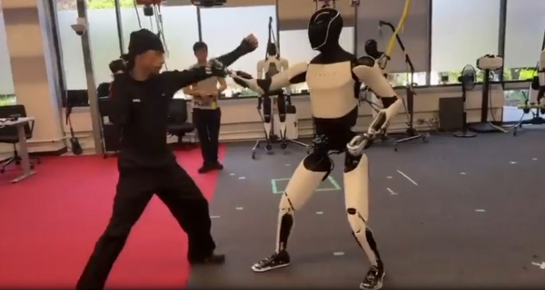 Робот Optimus от Tesla освоил&hellip;