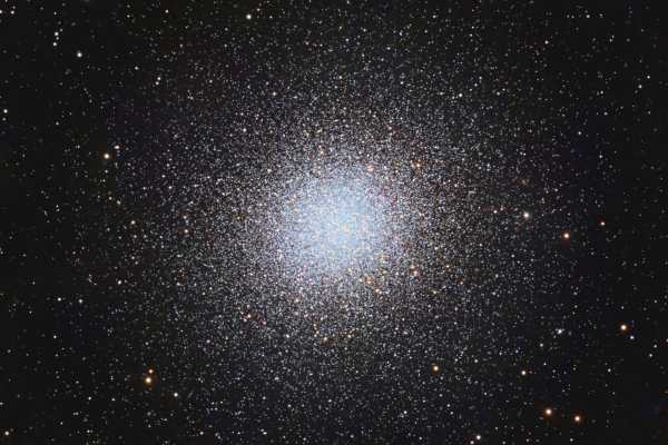 Любительский снимок шарового скопления M13 от Эммы Гарретт (Emma Garrett) Любительский снимок шарового скопления M13 от Эммы Гарретт (Emma Garrett)