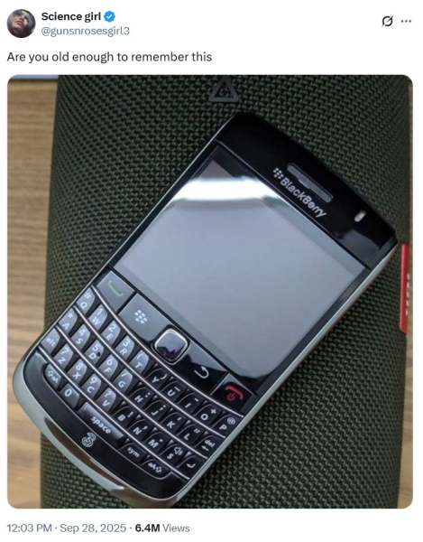 А помните, был такой BlackBerry phone – просто АБСОЛЮТНЫЙ лидер рынка смартфонов в начале 2000-х? Ну, пока его не дезинтегрировал с особым цинизмом айфон в 2007-м. Creative destruction, bitch!! А помните, был такой BlackBerry phone – просто АБСОЛЮТНЫЙ лидер рынка смартфонов в начале 2000-х? Ну, пока его не дезинтегрировал с особым цинизмом айфон в 2007-м. Creative destruction, bitch!!