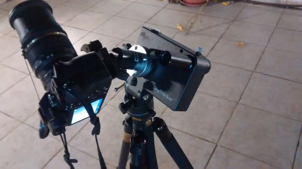 Это старая версия SkyTracker, новая белая, покрасивее Это старая версия SkyTracker, новая белая, покрасивее