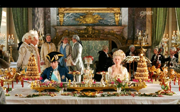 Придворная кухня конца XVIII везде, кроме Неаполитанского королевства, не предполагала макарон ни в каком виде Придворная кухня конца XVIII везде, кроме Неаполитанского королевства, не предполагала макарон ни в каком виде