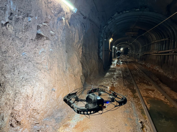 На Яковлевском ГОКе начали тестировать дроны для шахт