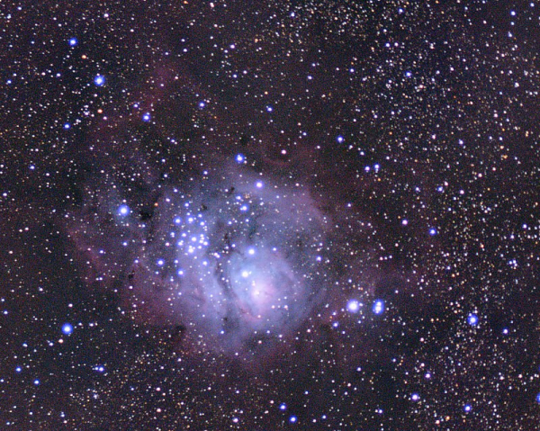 Туманность Лагуна, телескоп рефрактор Celestron SLT 102, 23 кадров по 30 с на ISO 6400. Туманность Лагуна, телескоп рефрактор Celestron SLT 102, 23 кадров по 30 с на ISO 6400.