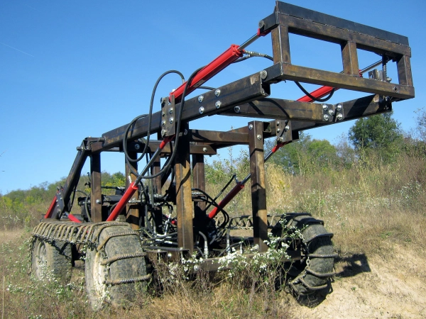 трактор LifeTrac