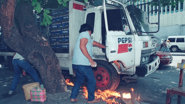 Эти компании убили миллионы людей. Как так вышло?