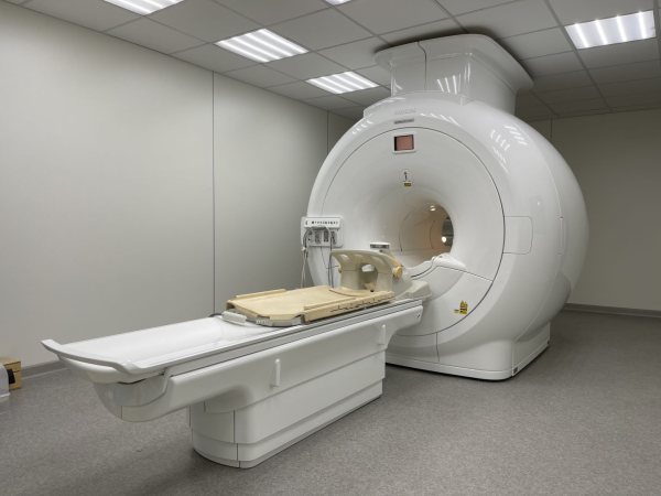 Аппарат МРТ