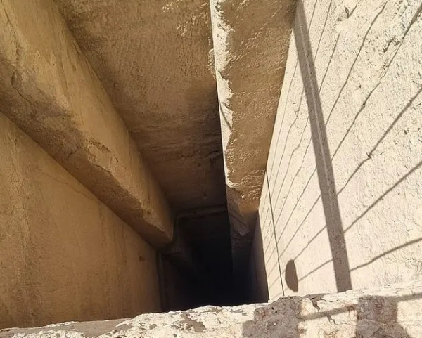 Загадочные вертикальные шахты обнаружили рядом&hellip;