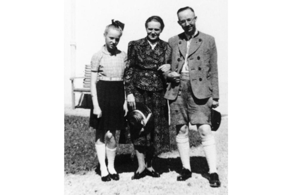 Звонки любимой дочери и тест-драйв газовых камер: о&nbsp;чем рассказал дневник Гиммлера