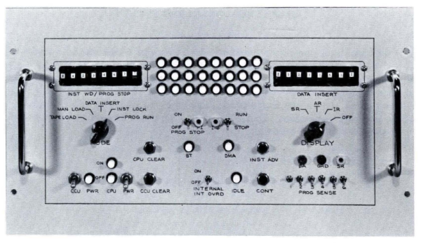 Бортовой компьютер Honeywell ALERT выпускался в разных комплектациях и умел многое для расчета полетов. 