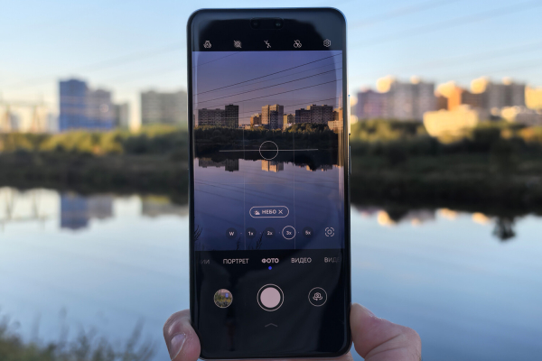 Флагманские камеры и нейросети недорого: тест смартфонов серии HUAWEI nova 14