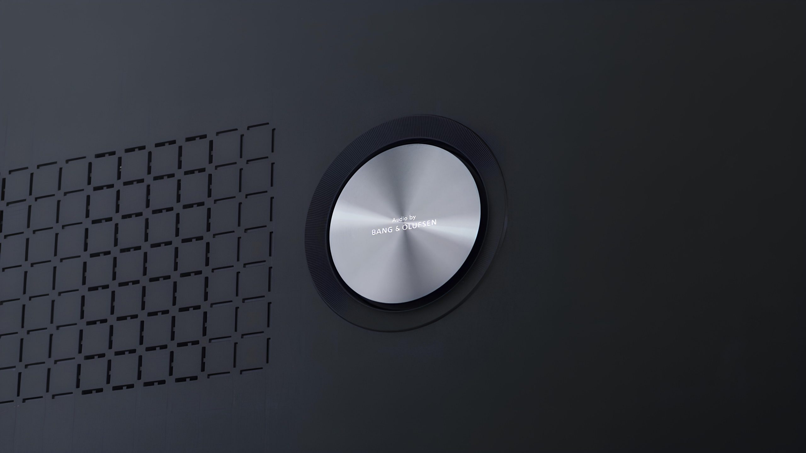 televizor-tcl-i-bang-olufsen-1 televizor-tcl-i-bang-olufsen-1