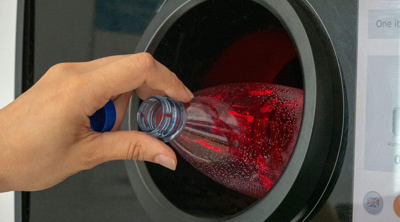 Учёные превратили пластиковые бутылки в источник энергии 2 uchjonye-prevratili-plastikovye-butylki-v-istochnik-energii-abee30c.jpg